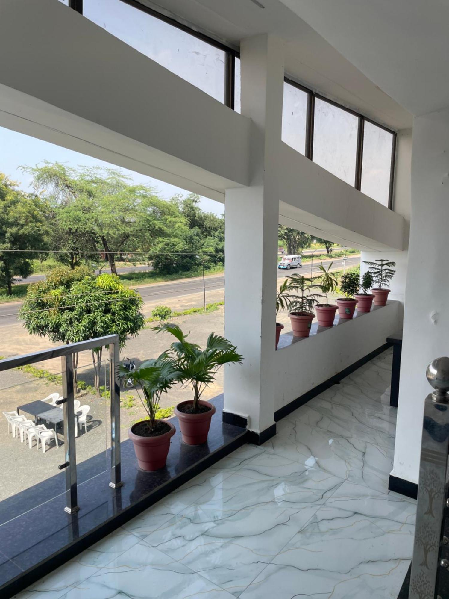 Hotel Moonlight & Restaurant Sehore 外观 照片